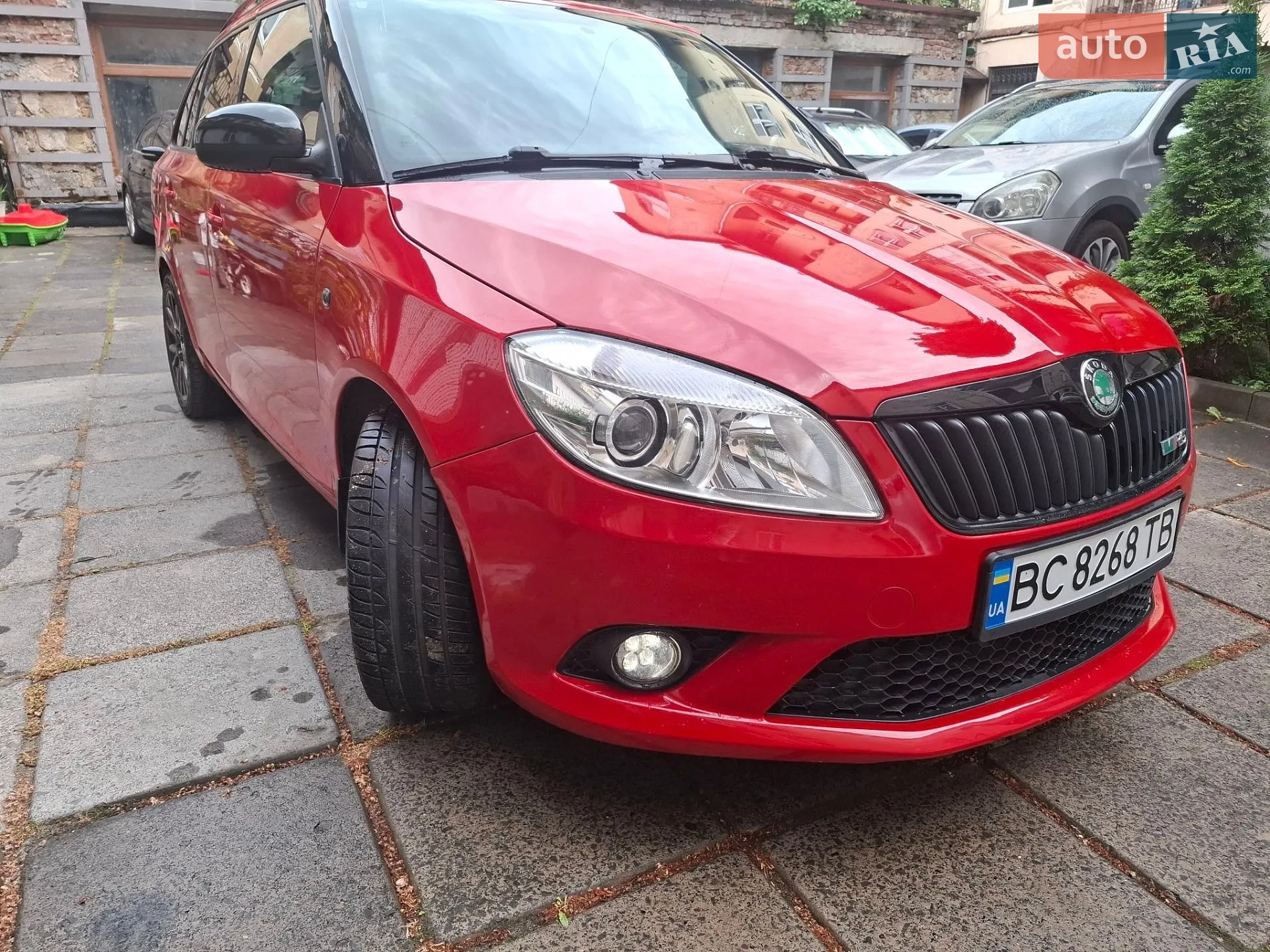 2011 Skoda Fabia - мініатюра 5