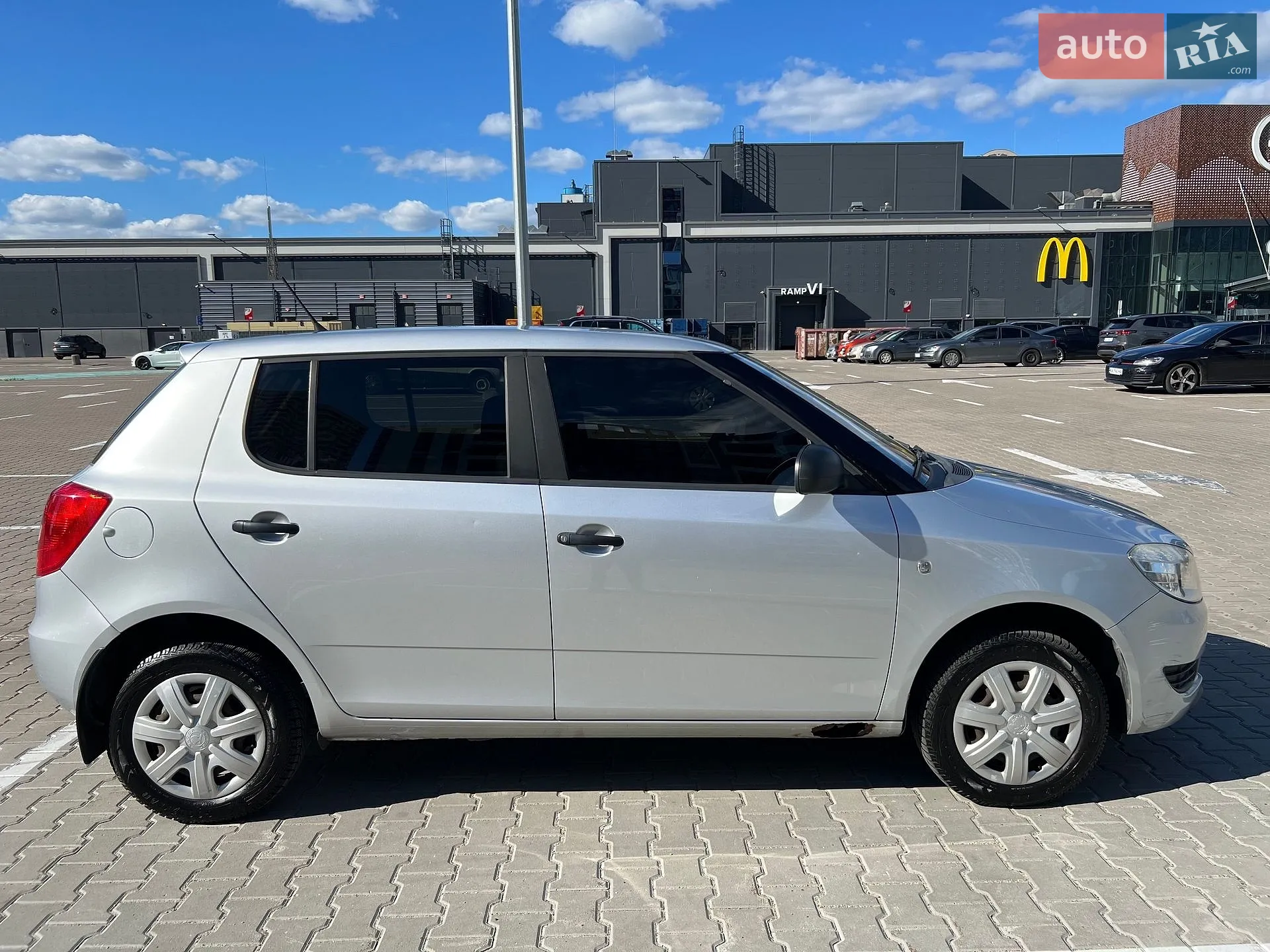 2012 Skoda Fabia - мініатюра 5