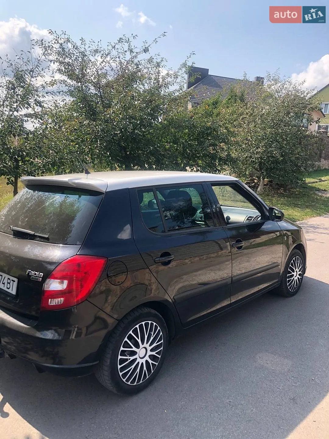 2010 Skoda Fabia - мініатюра 5