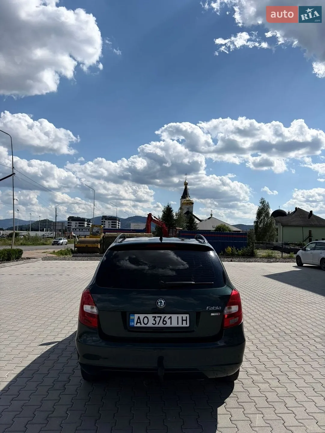 2011 Skoda Fabia - мініатюра 2