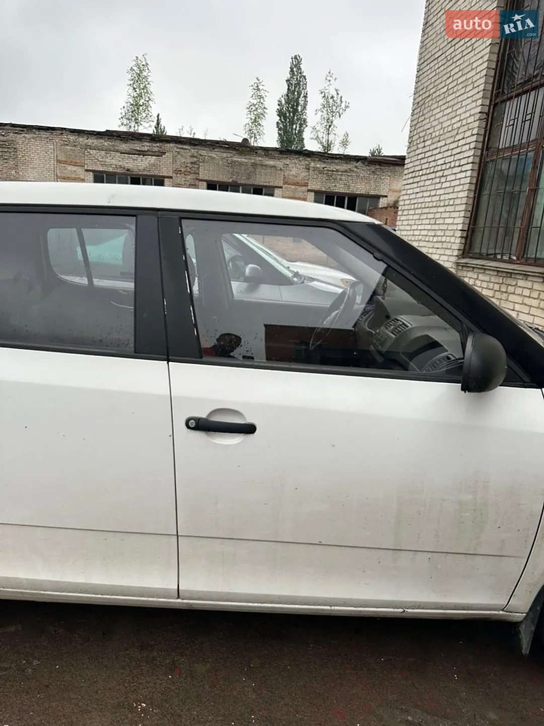 2013 Skoda Fabia - мініатюра 3