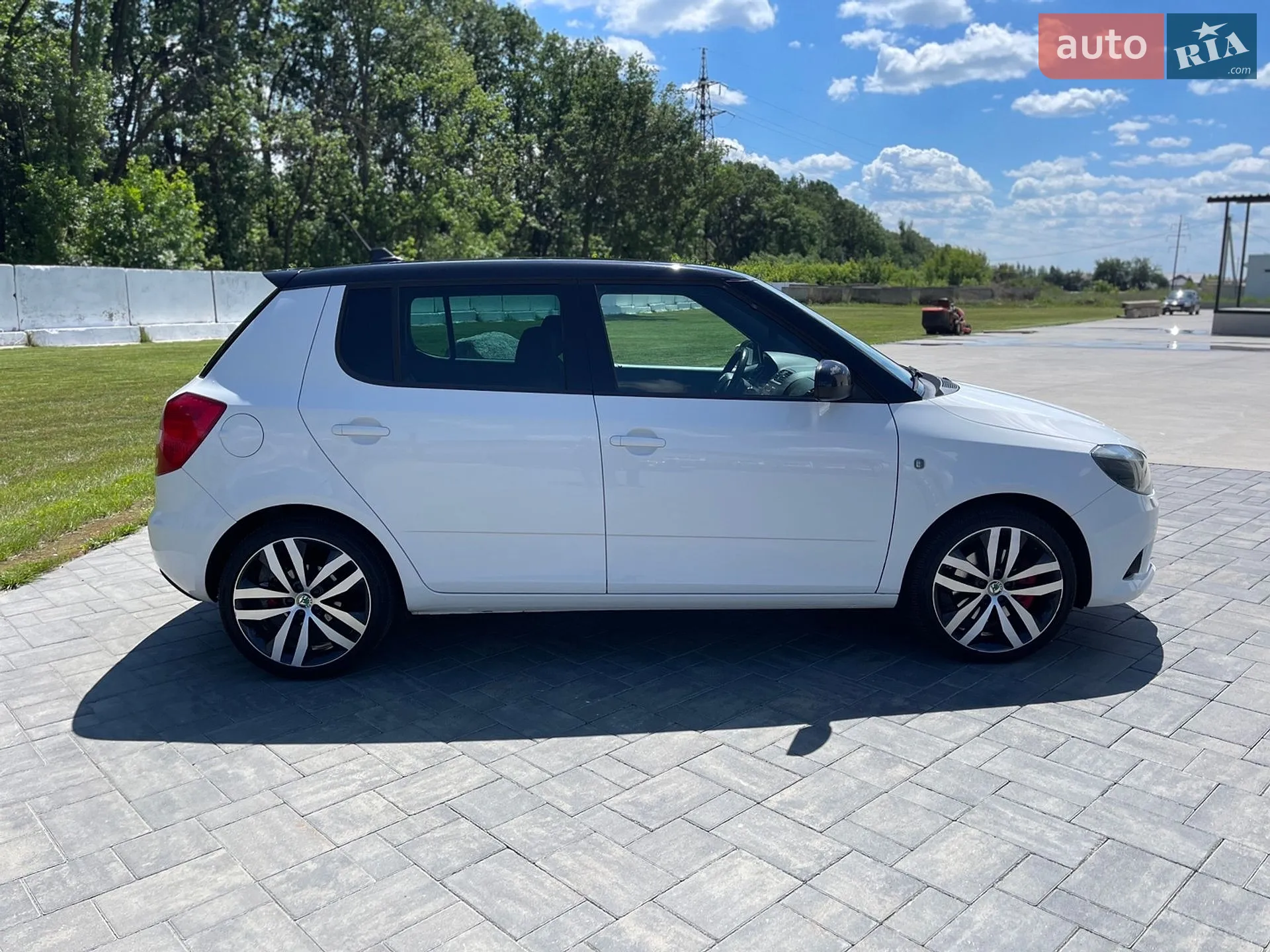 2012 Skoda Fabia - мініатюра 7