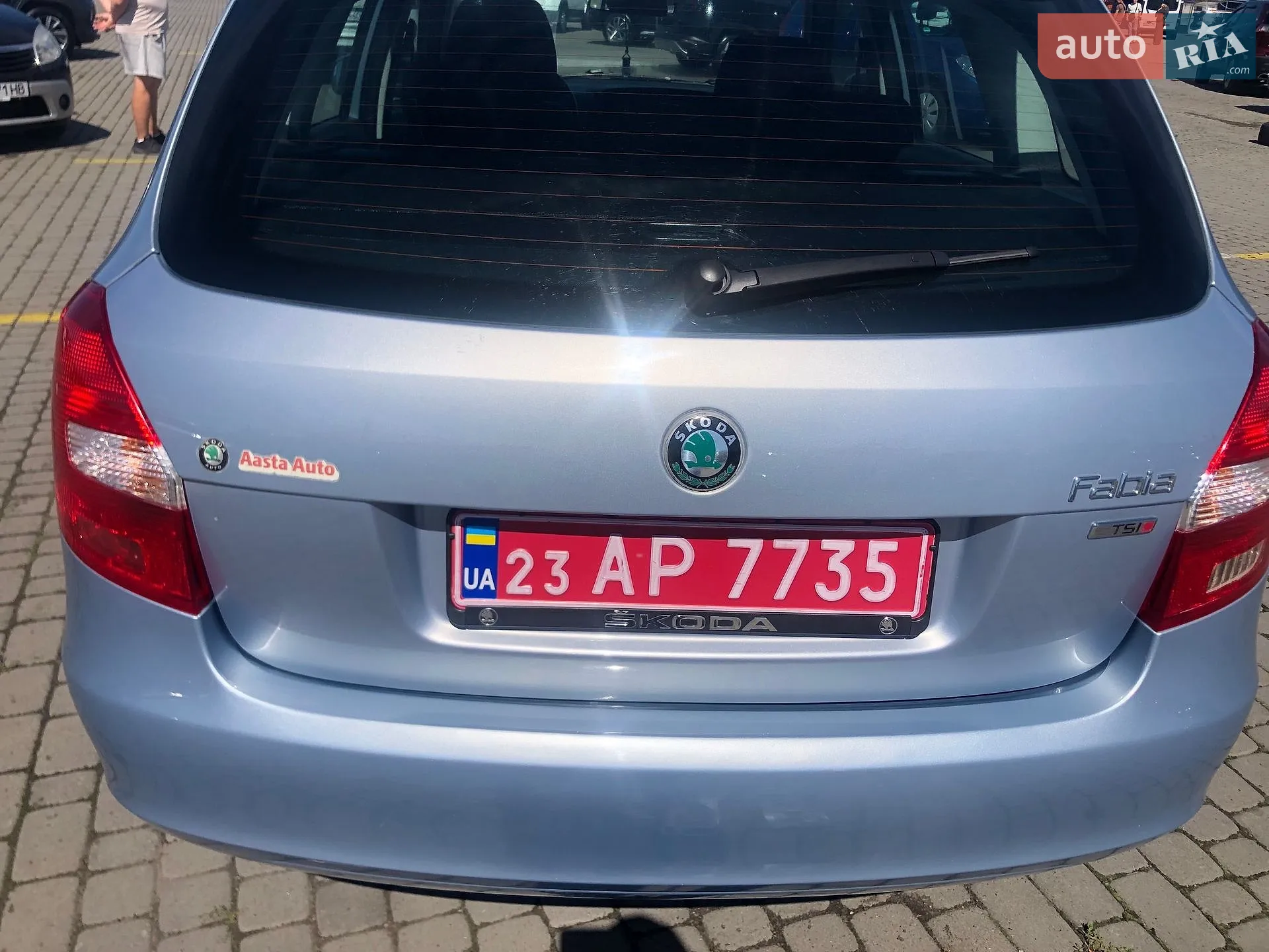 2011 Skoda Fabia - мініатюра 12
