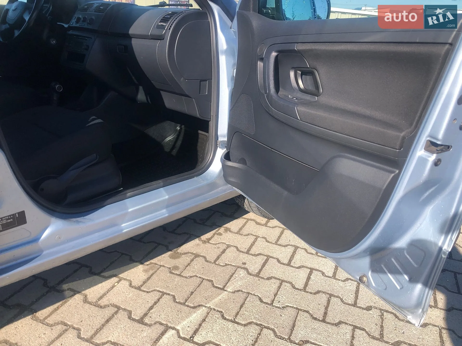2011 Skoda Fabia - мініатюра 22