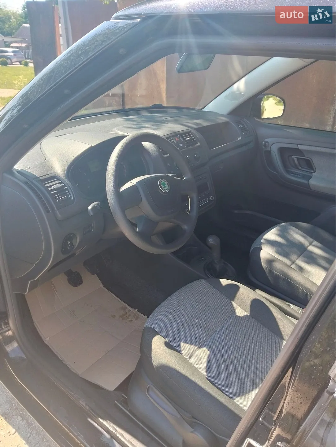 2011 Skoda Fabia - мініатюра 9