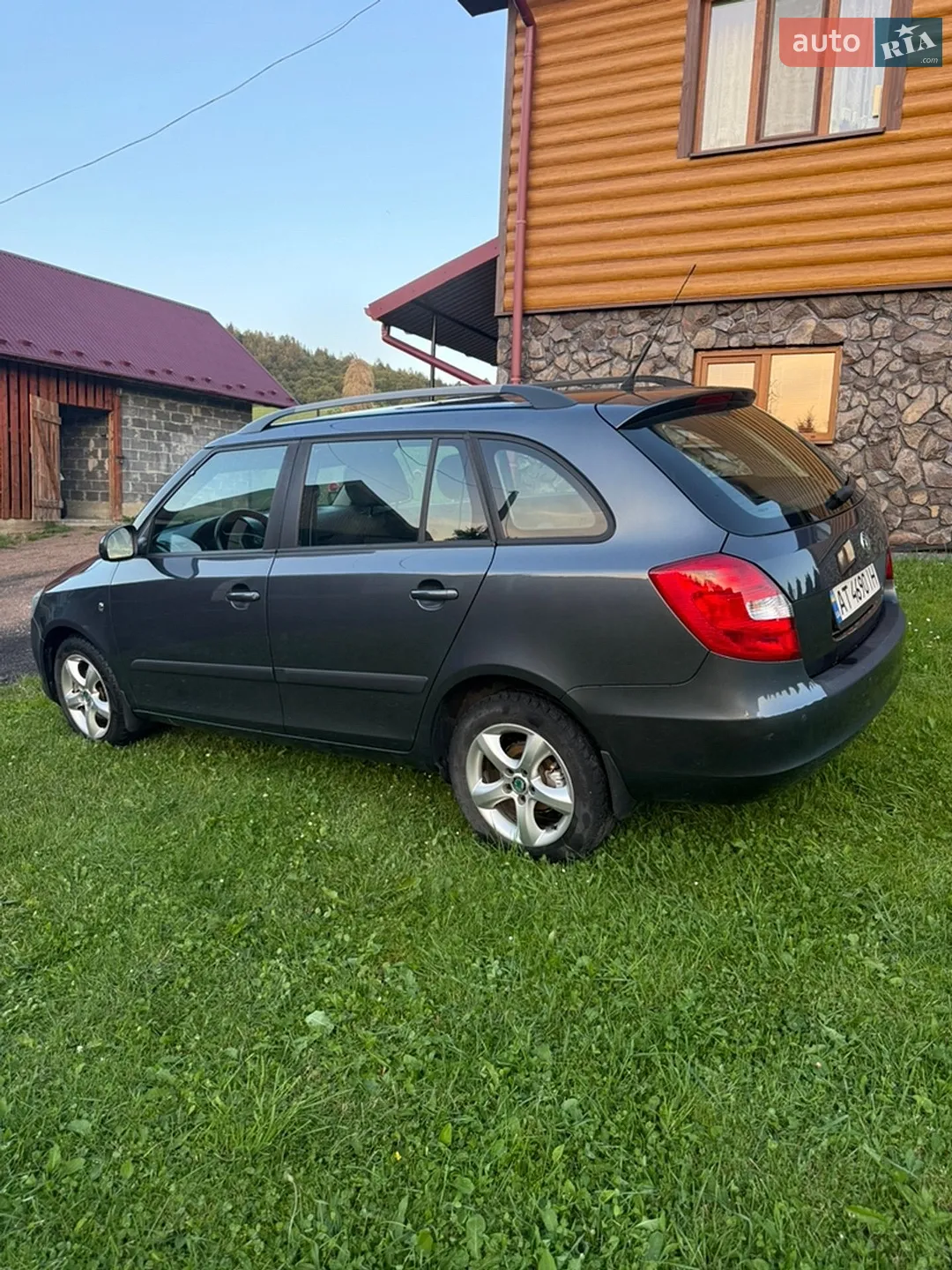 2010 Skoda Fabia - мініатюра 8