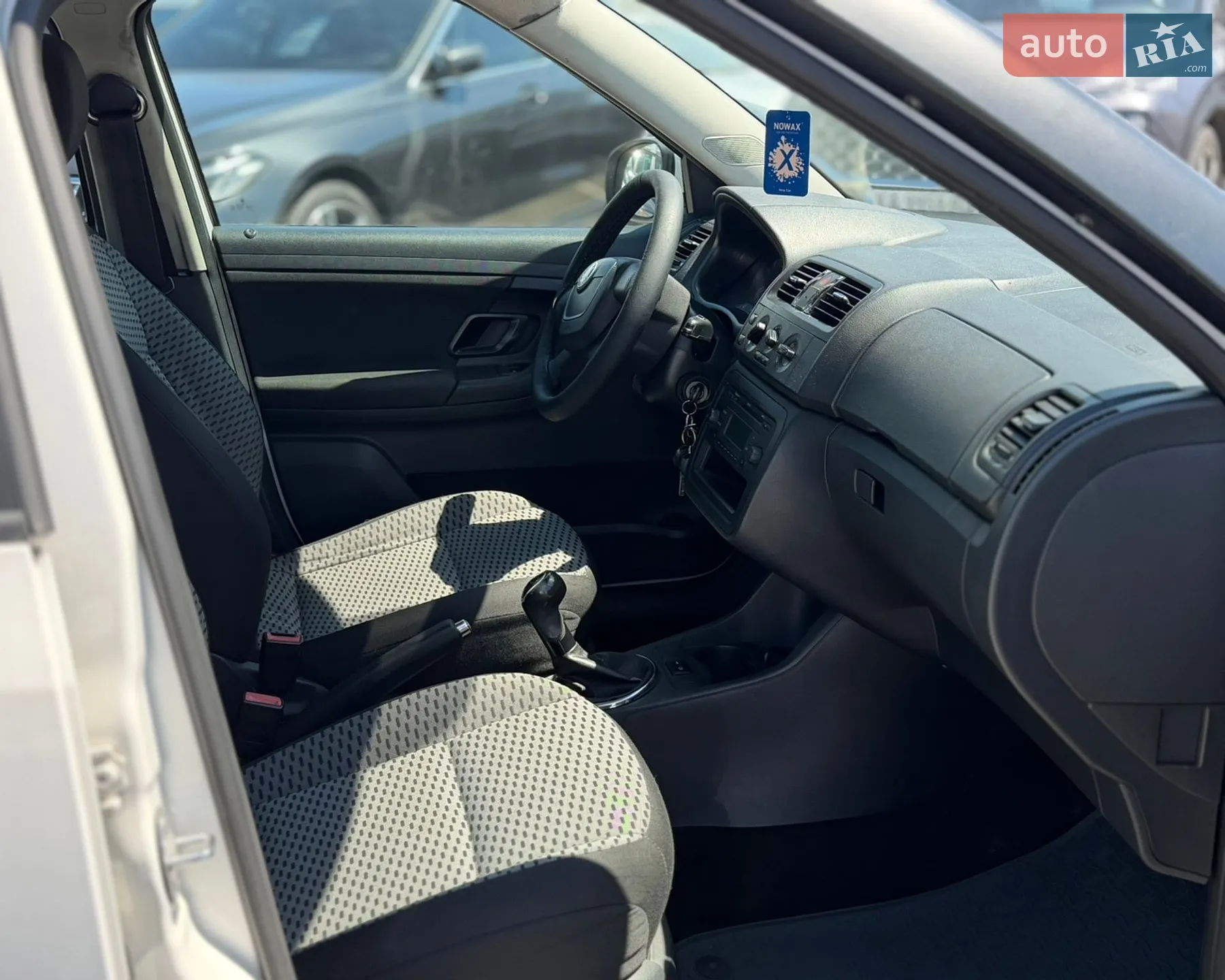 2012 Skoda Fabia - мініатюра 9