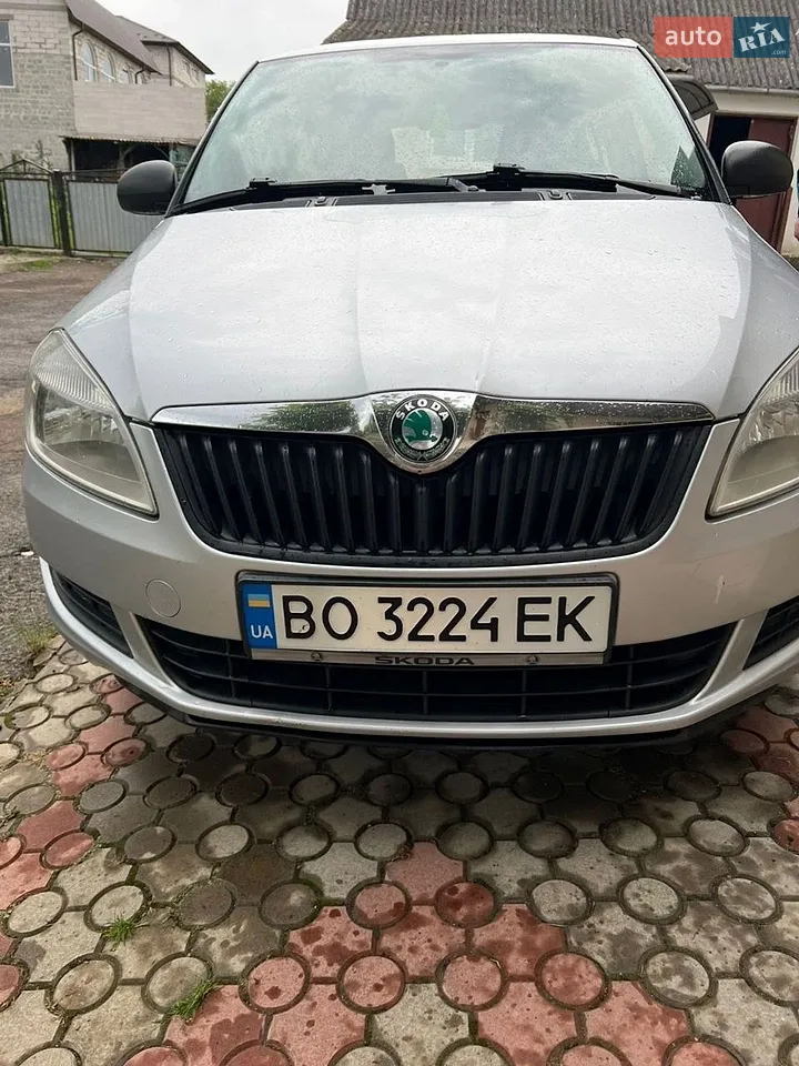 2011 Skoda Fabia - мініатюра 25