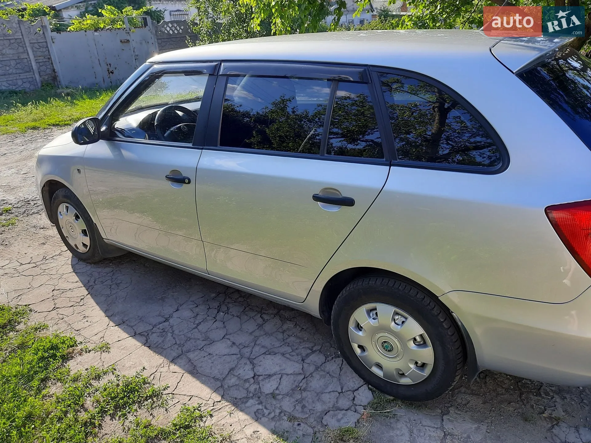 2011 Skoda Fabia - мініатюра 5