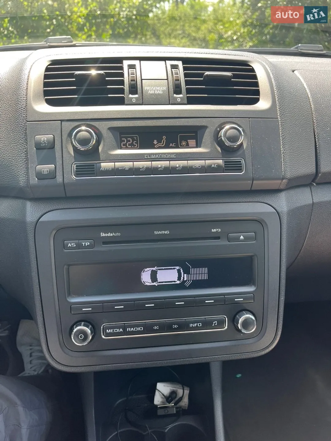 2011 Skoda Fabia - мініатюра 10