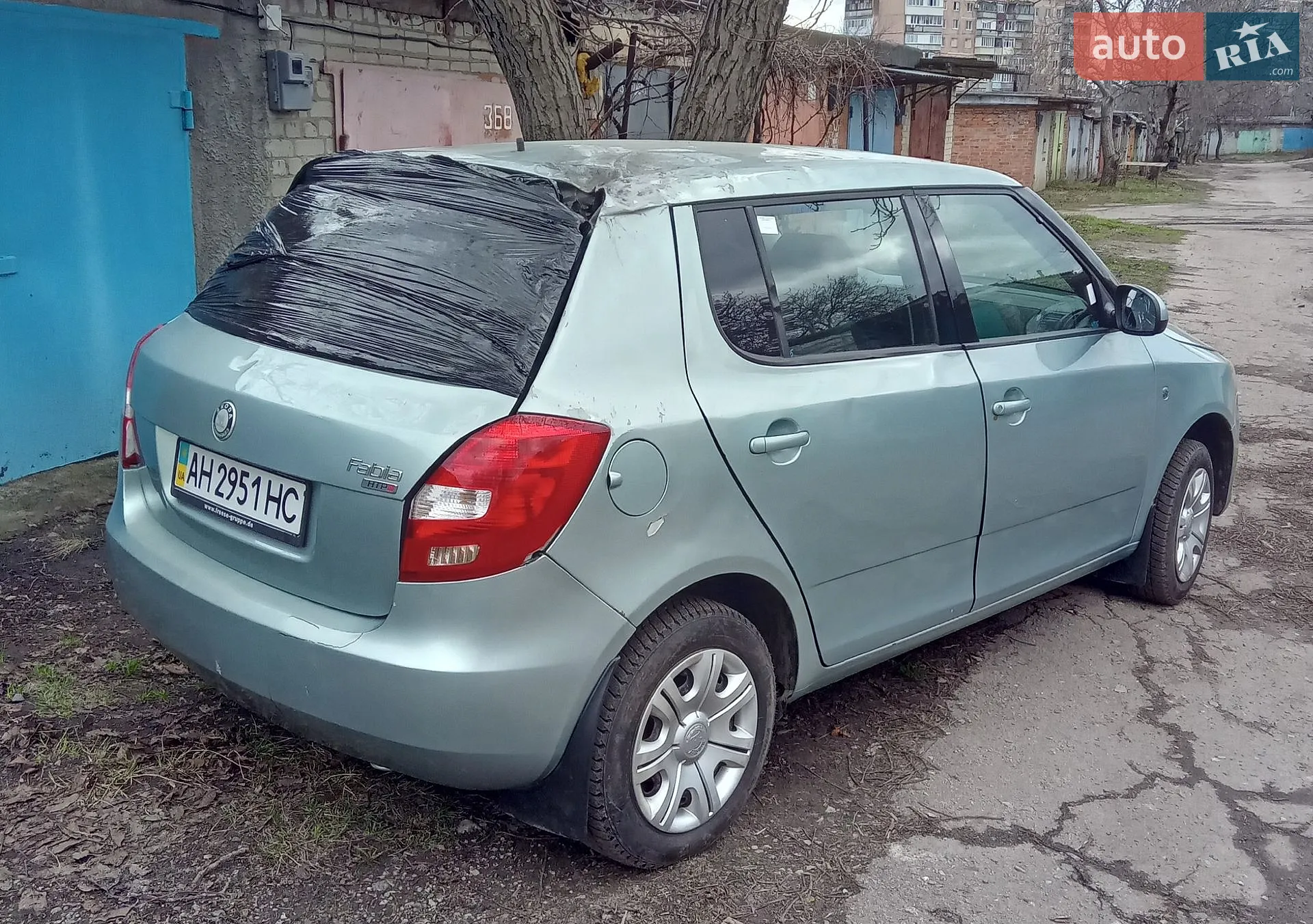 2010 Skoda Fabia - мініатюра 2