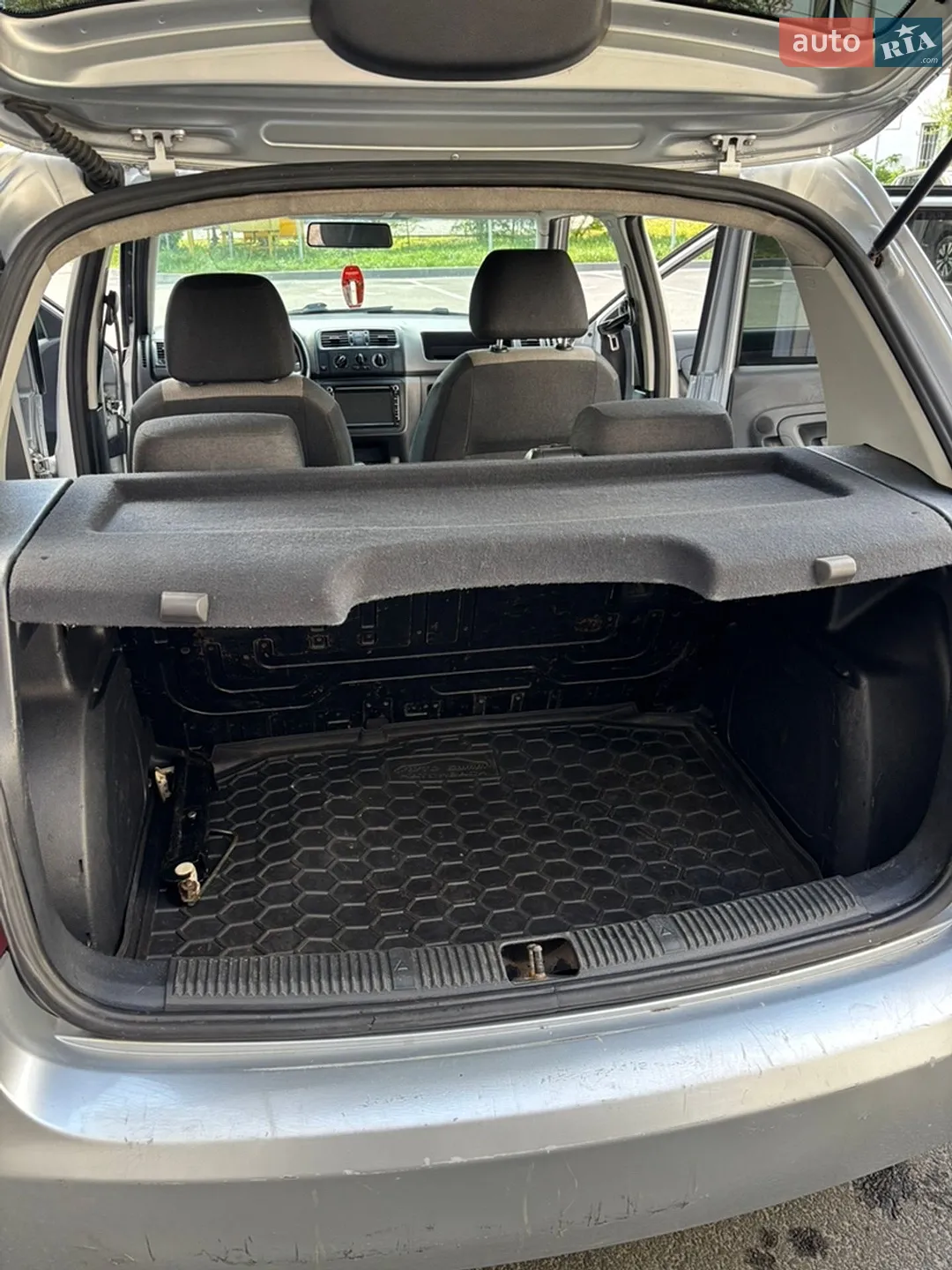 2010 Skoda Fabia - мініатюра 15