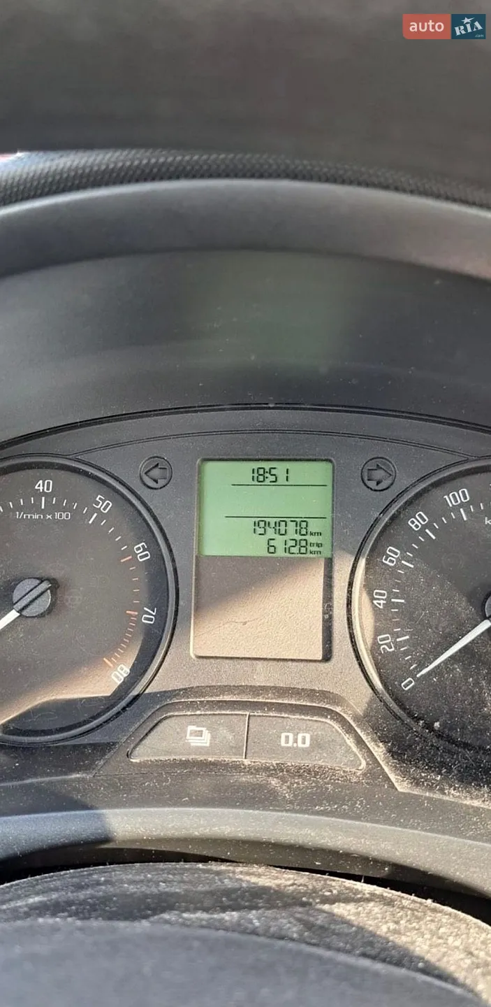 2011 Skoda Fabia - мініатюра 10