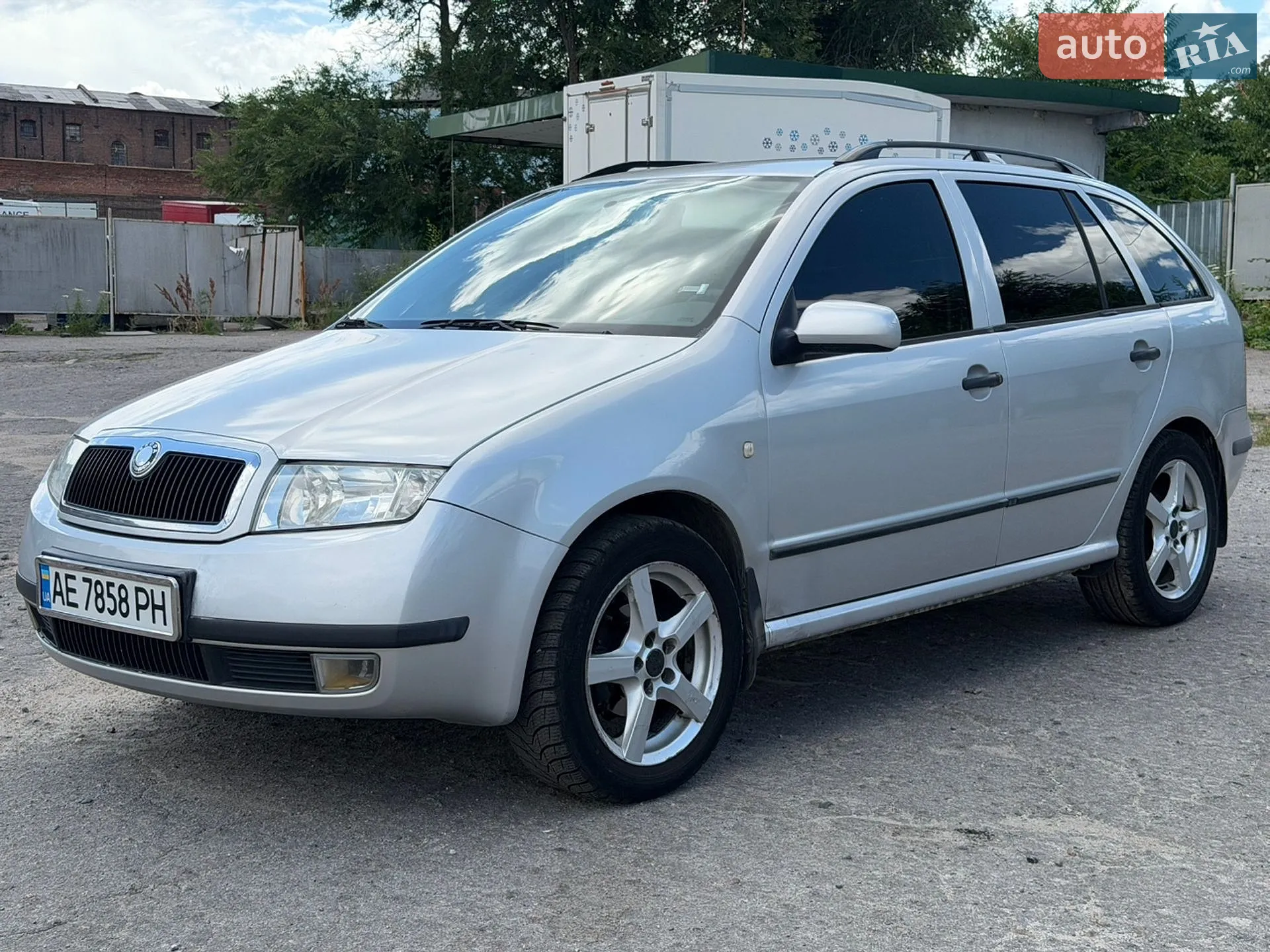 Skoda Fabia 2001 VIN TMBHC26YX23346111 фото оголошення 3 з 5