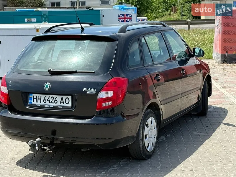 Skoda Fabia 2009 VIN TMBFC65J8A3053874 фото оголошення 2 з 36