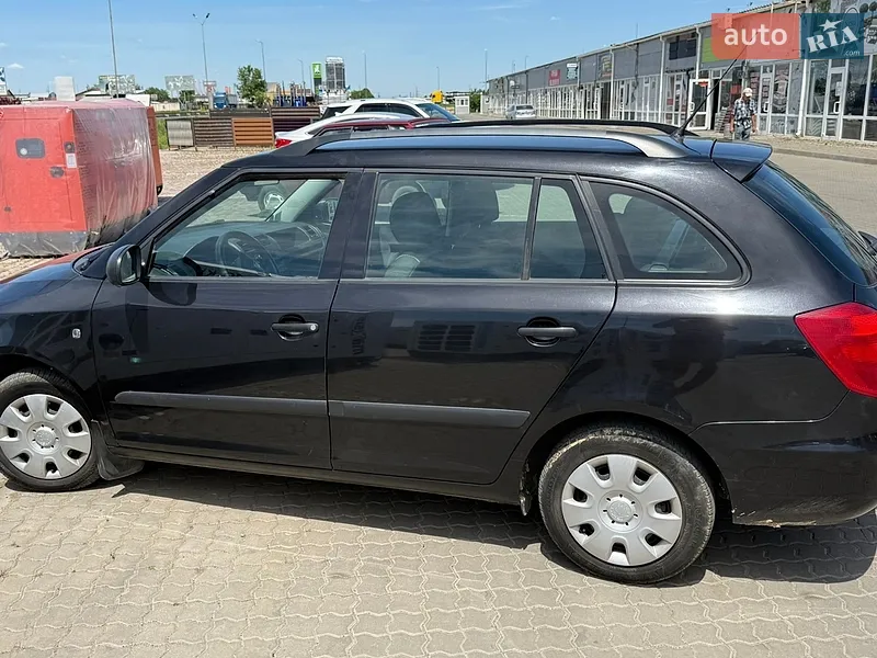 Skoda Fabia 2009 VIN TMBFC65J8A3053874 фото оголошення 4 з 36