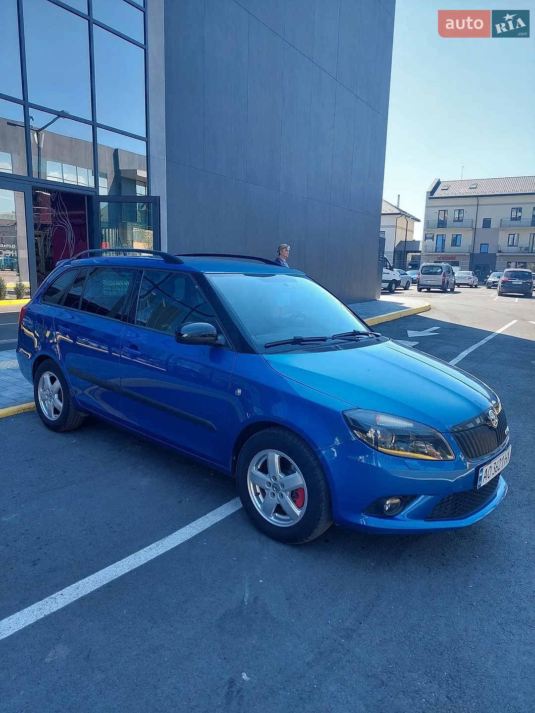 2011 Skoda Fabia - мініатюра 3