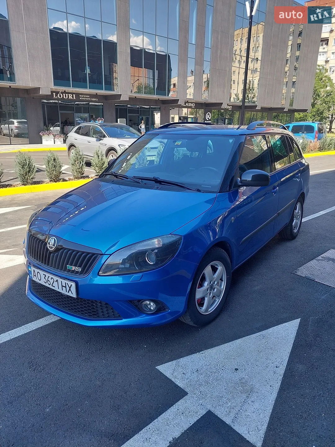 2011 Skoda Fabia - мініатюра 10