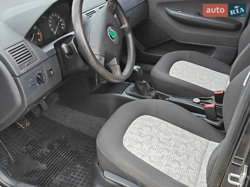 Skoda Fabia 2004 VIN TMBHC46Y244031909 фото оголошення 8 з 48