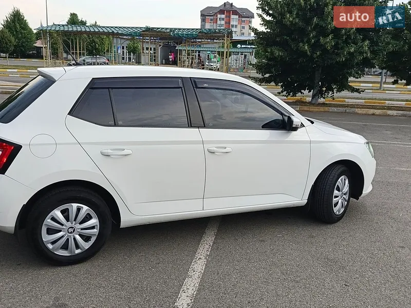 Skoda Fabia 2017 VIN TMBEB2NJ2JB500468 фото оголошення 19 з 75