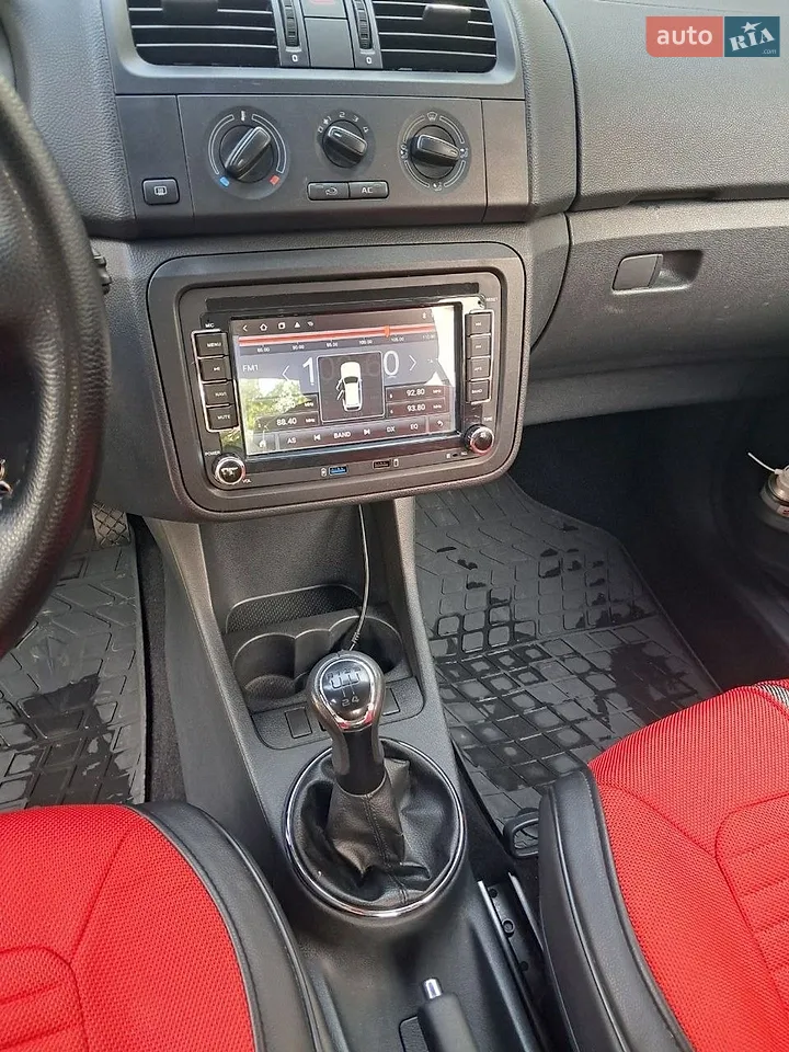 2011 Skoda Fabia - мініатюра 20
