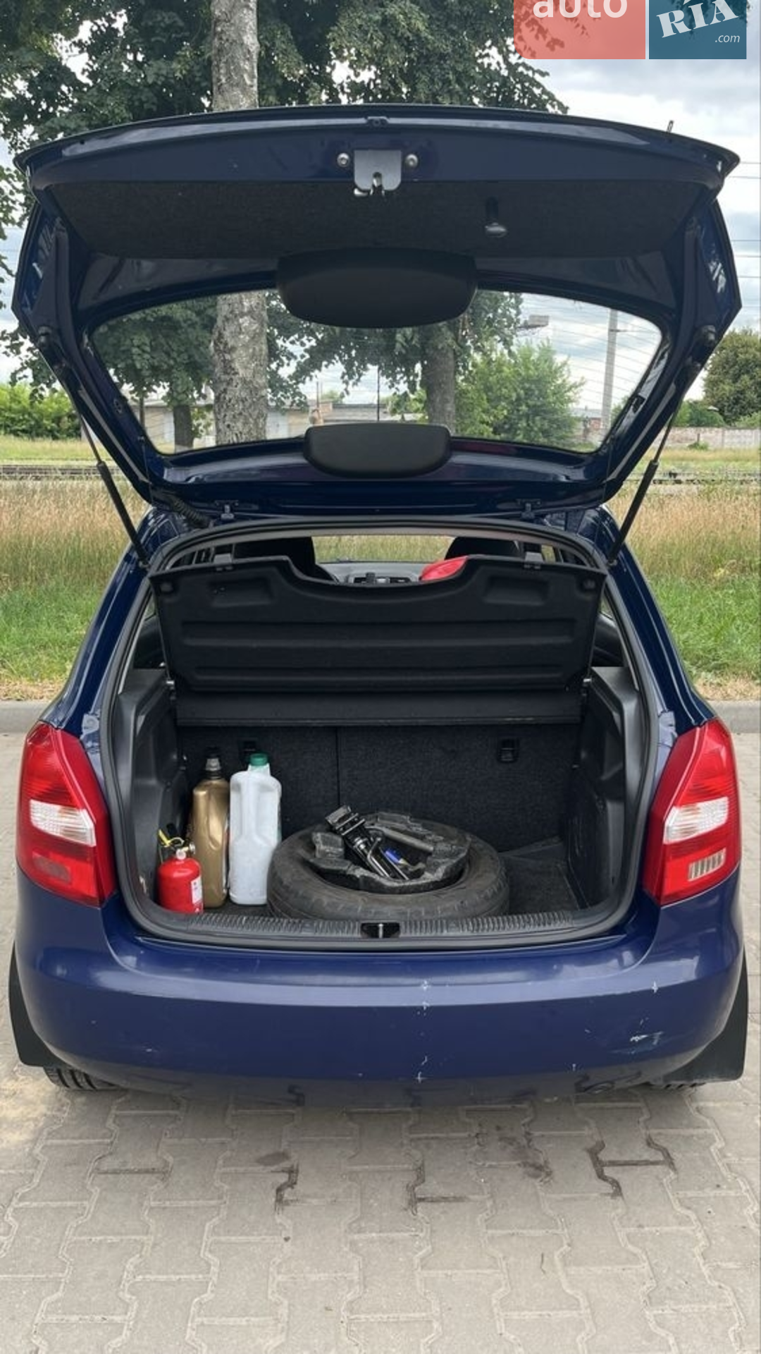 2011 Skoda Fabia - мініатюра 4