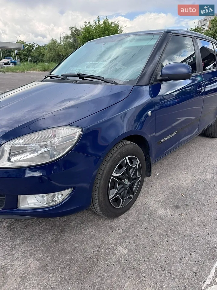 2012 Skoda Fabia - мініатюра 13