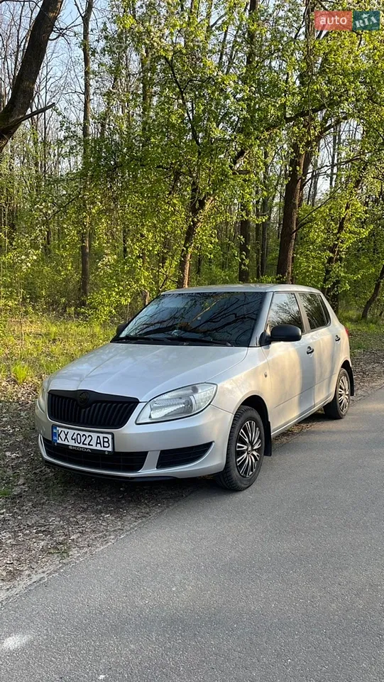 2012 Skoda Fabia - мініатюра 7