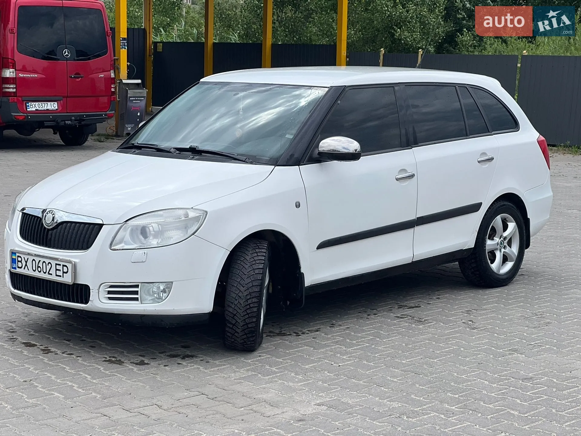 2010 Skoda Fabia - мініатюра 3