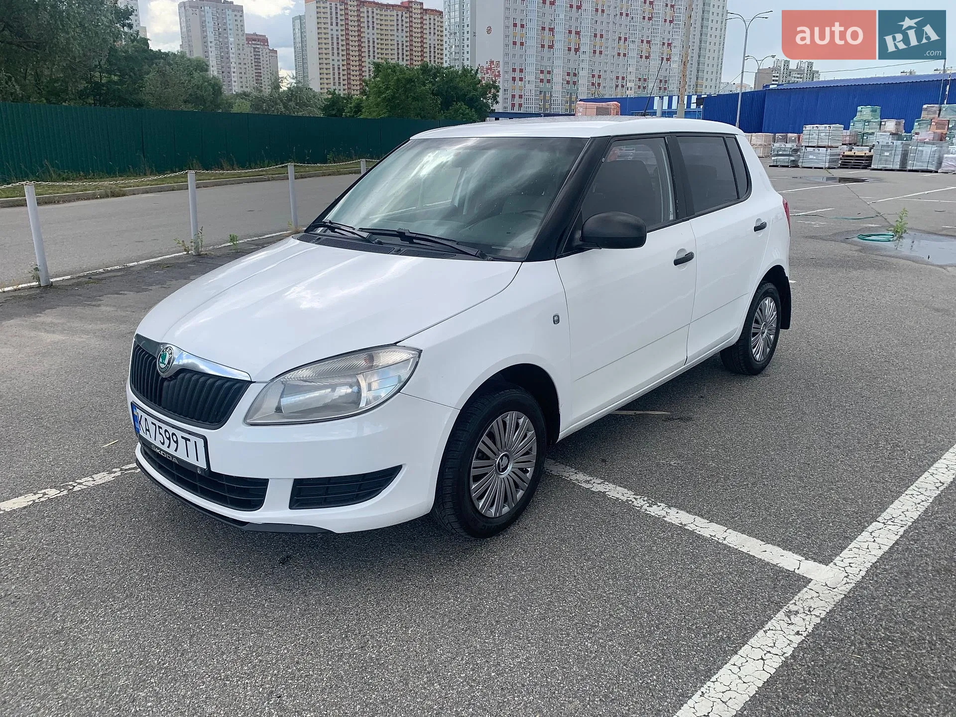 2011 Skoda Fabia - мініатюра 22