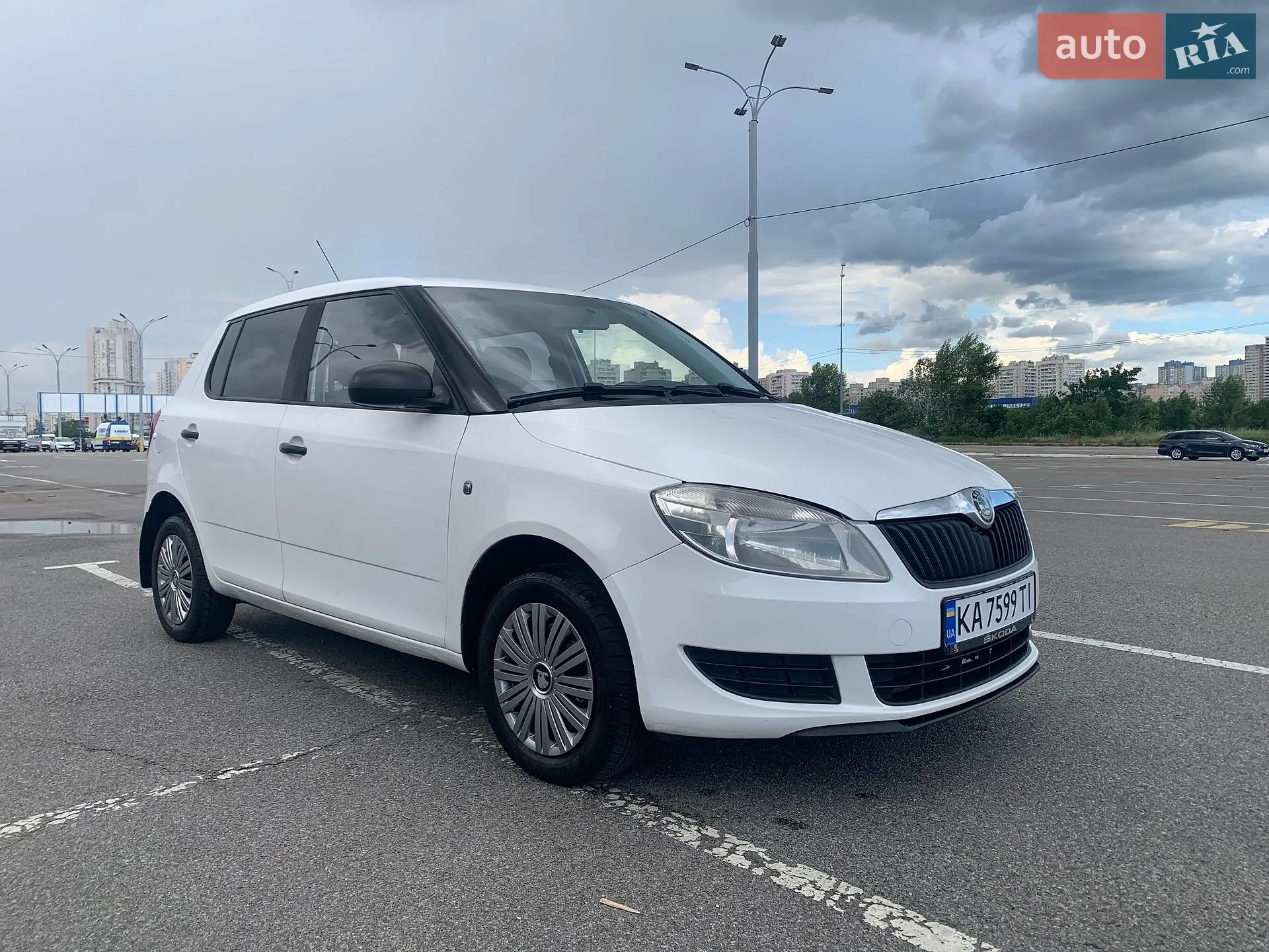 2011 Skoda Fabia - мініатюра 26
