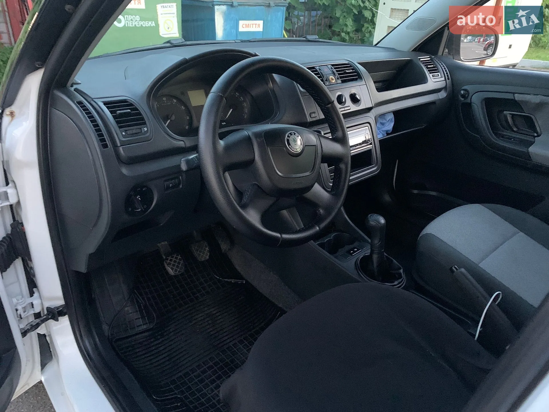 2011 Skoda Fabia - мініатюра 28