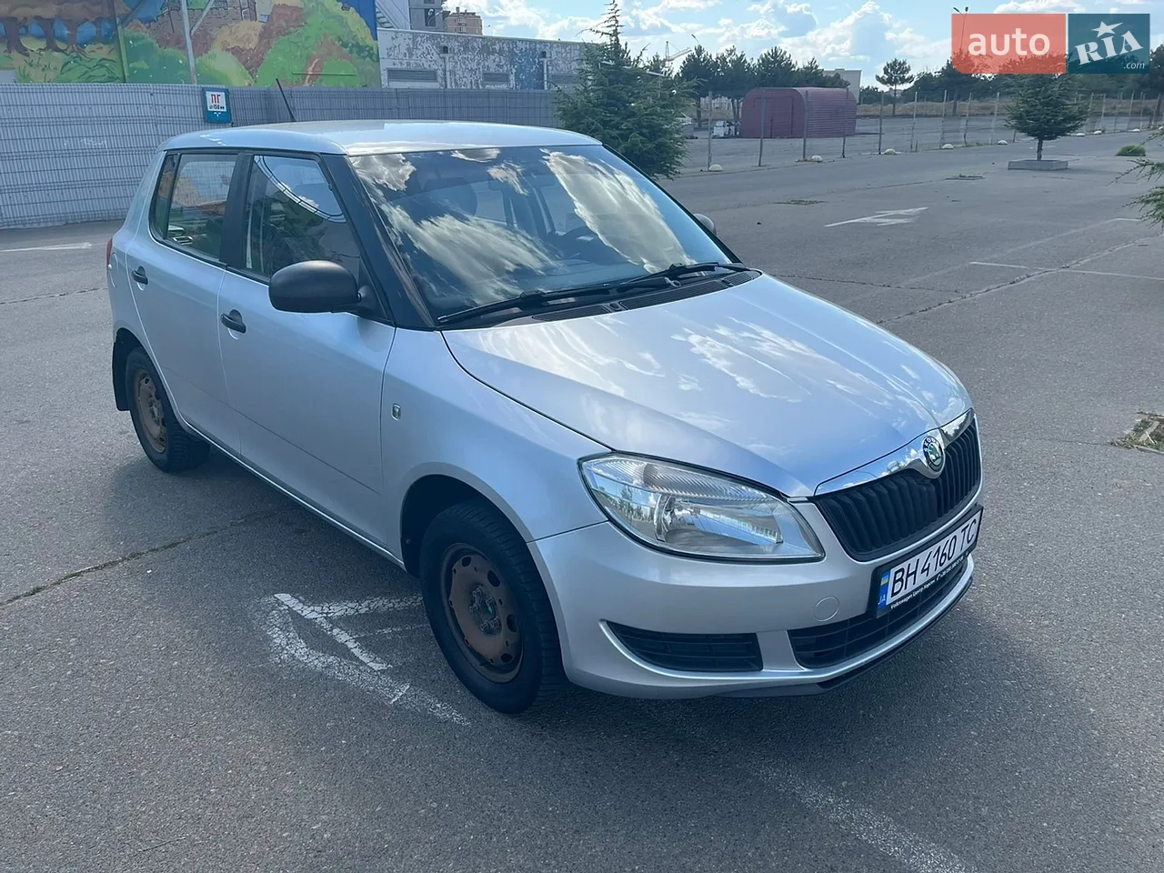 2011 Skoda Fabia - мініатюра 14