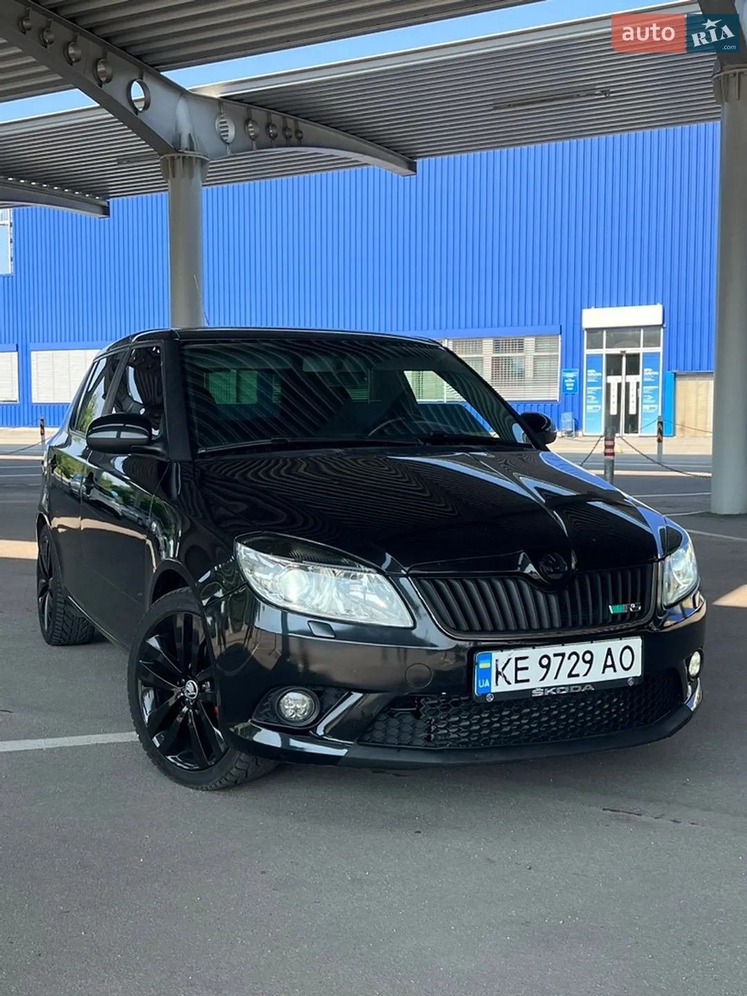 2010 Skoda Fabia - мініатюра 2