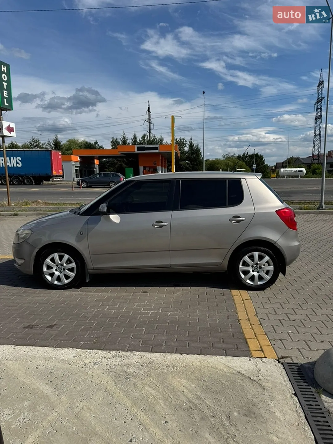 2011 Skoda Fabia - мініатюра 4