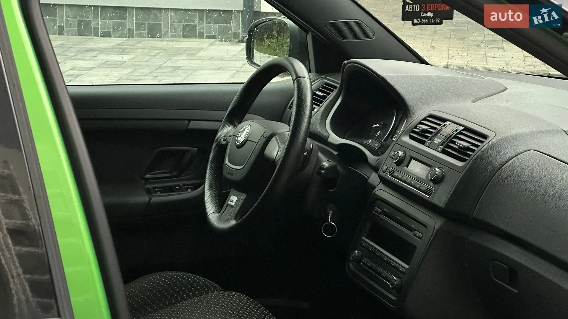 2010 Skoda Fabia - мініатюра 76