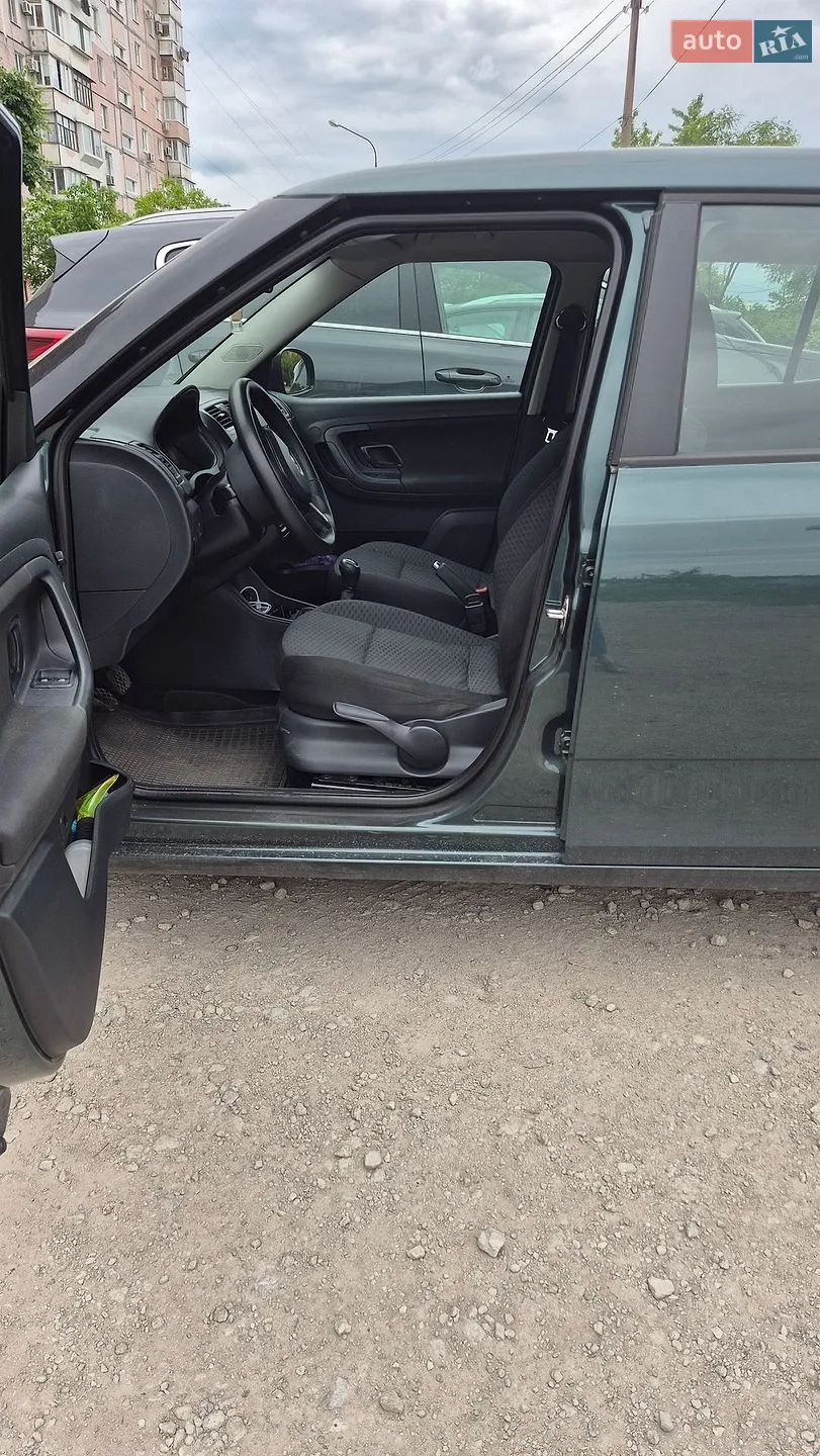 2013 Skoda Fabia - мініатюра 3