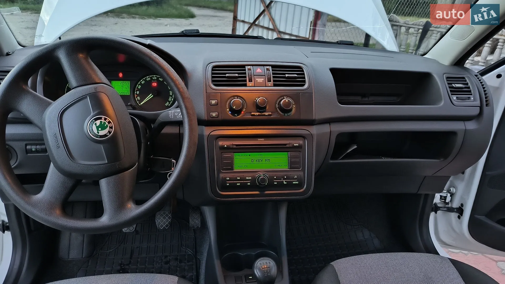 2010 Skoda Fabia - мініатюра 22