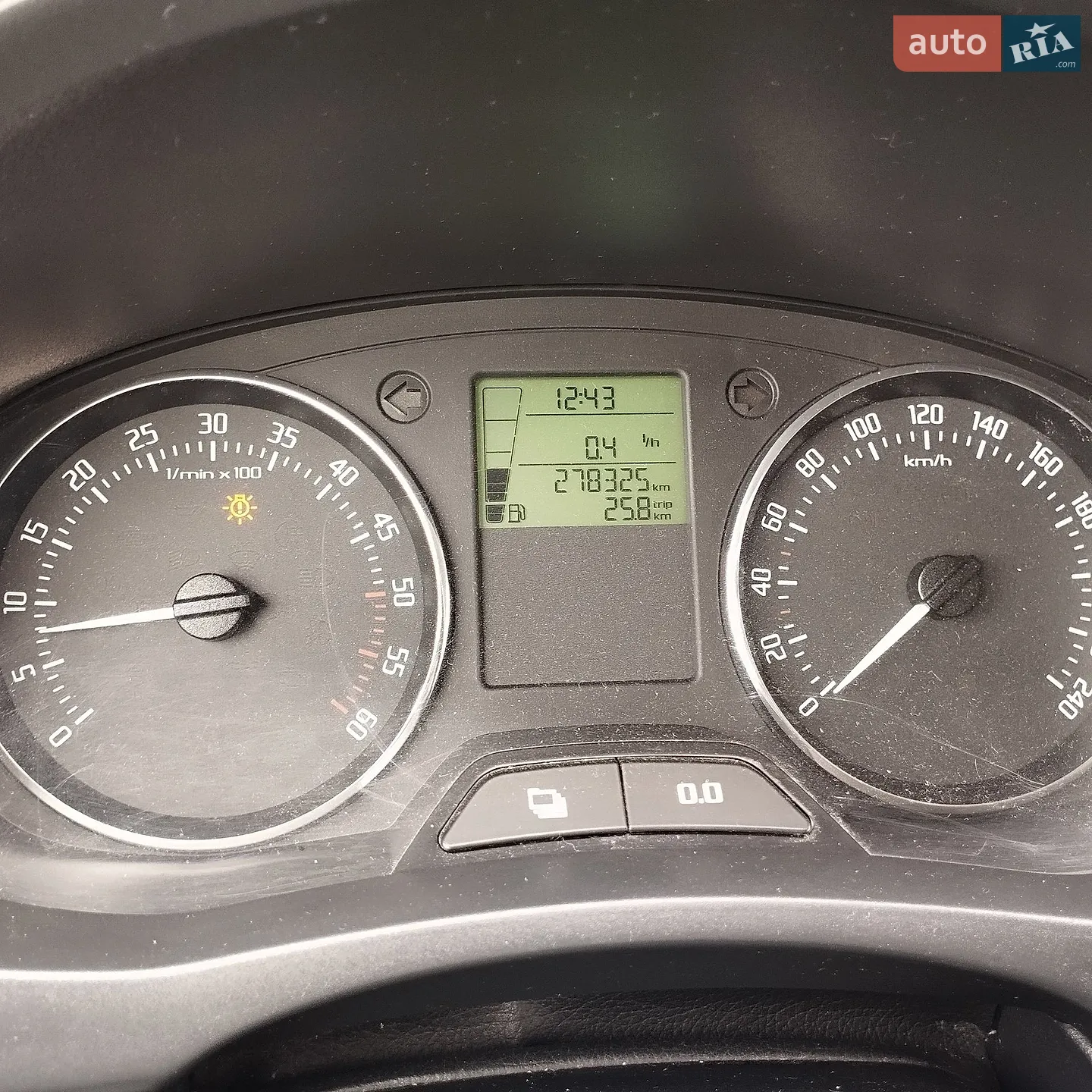 2011 Skoda Fabia - мініатюра 28