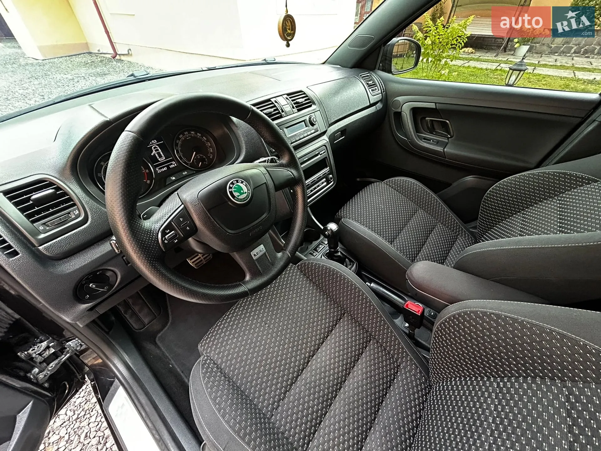 2012 Skoda Fabia - мініатюра 20