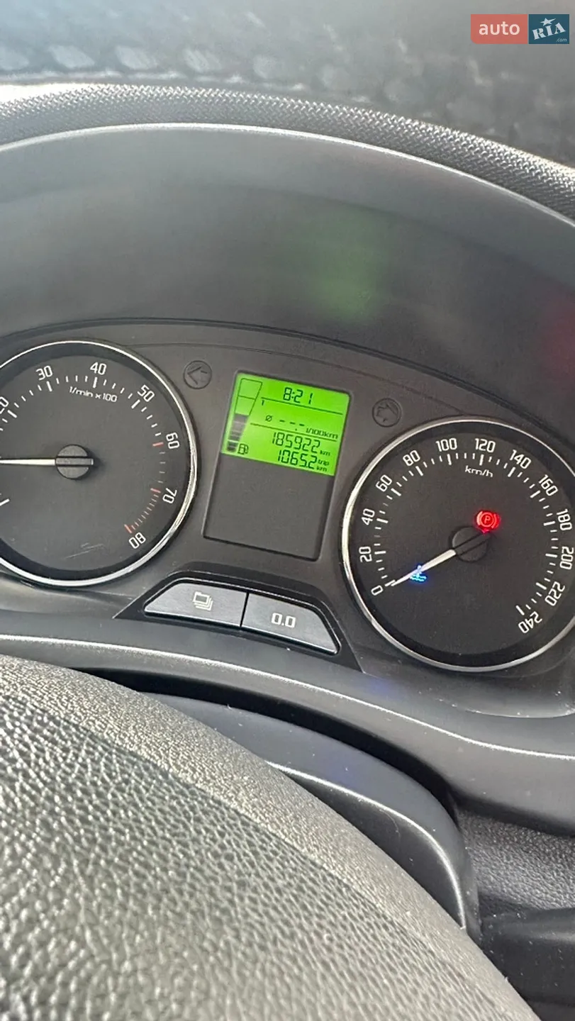 2012 Skoda Fabia - мініатюра 7