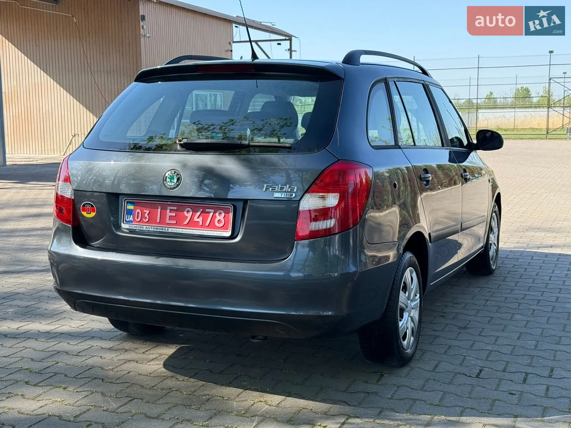 2010 Skoda Fabia - мініатюра 10