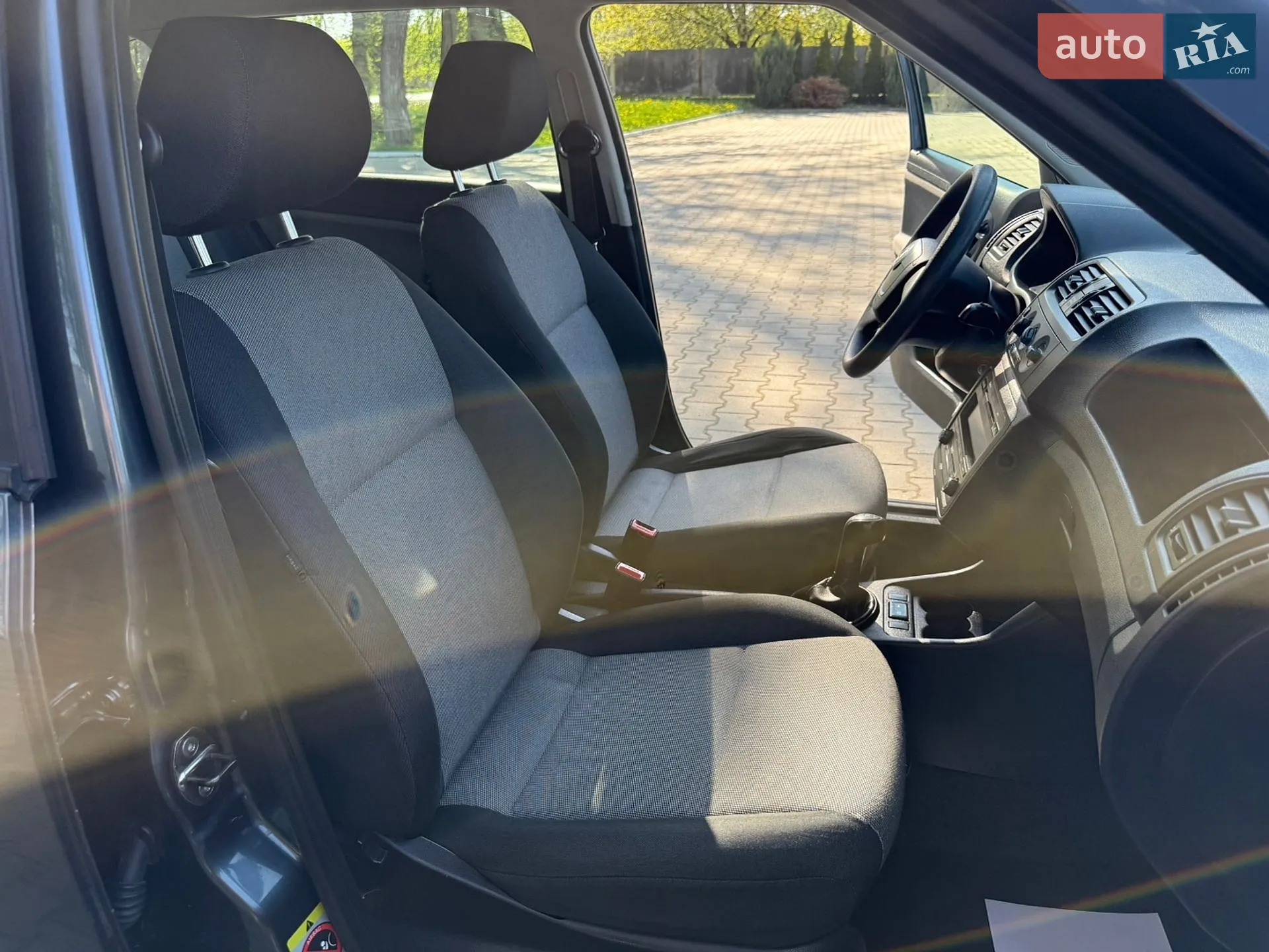 2010 Skoda Fabia - мініатюра 81