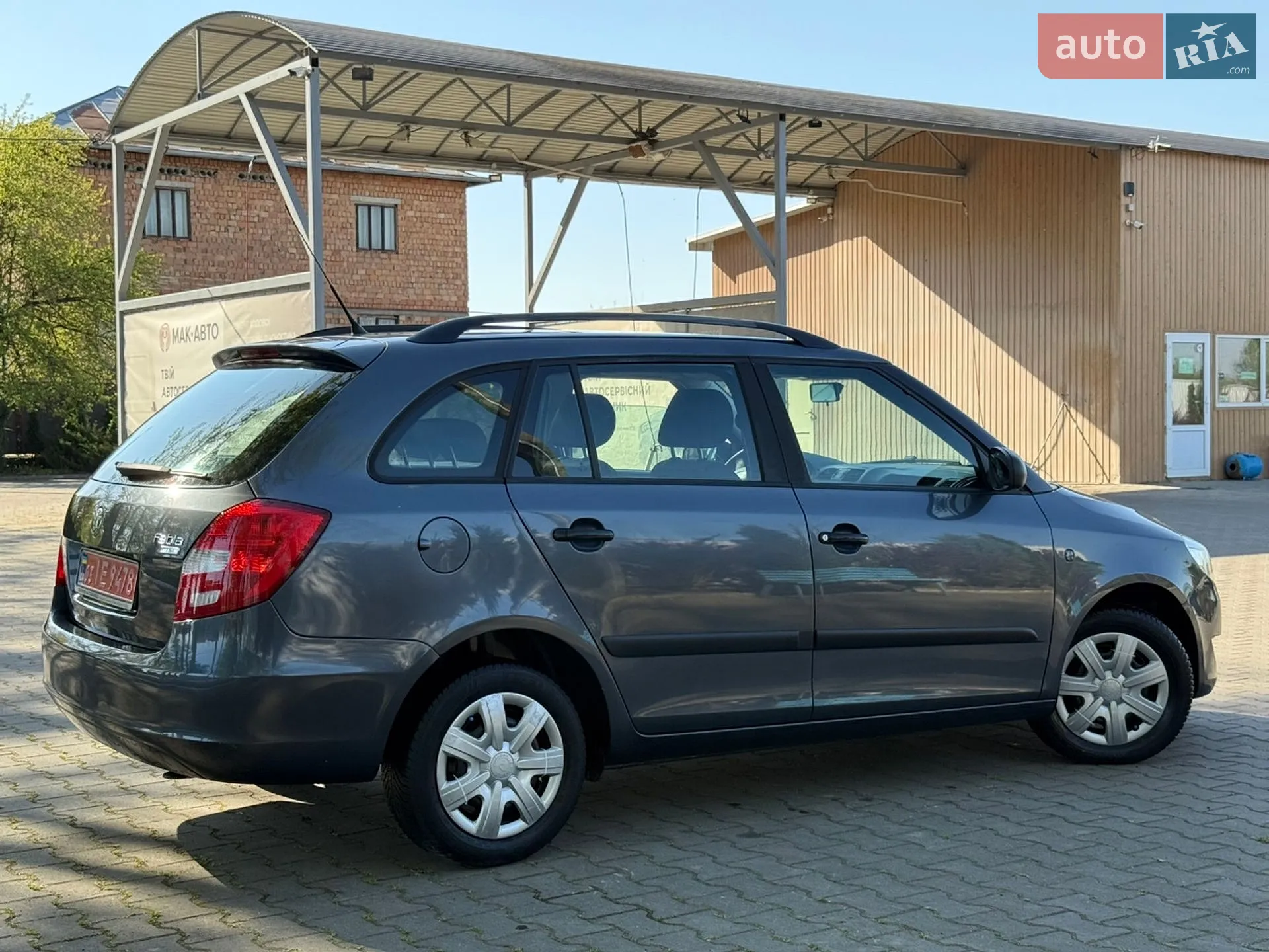 2010 Skoda Fabia - мініатюра 111