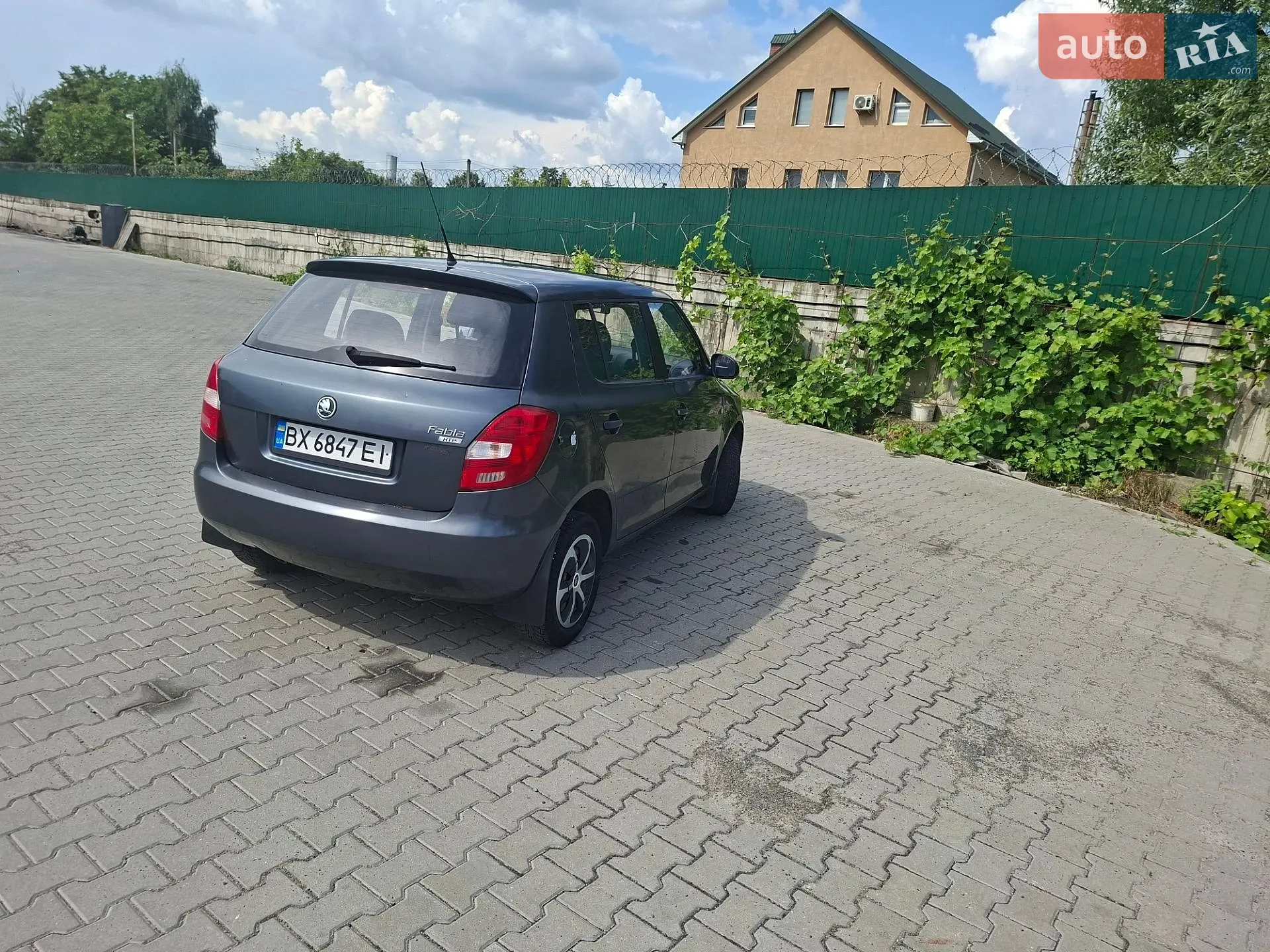 2010 Skoda Fabia - мініатюра 5