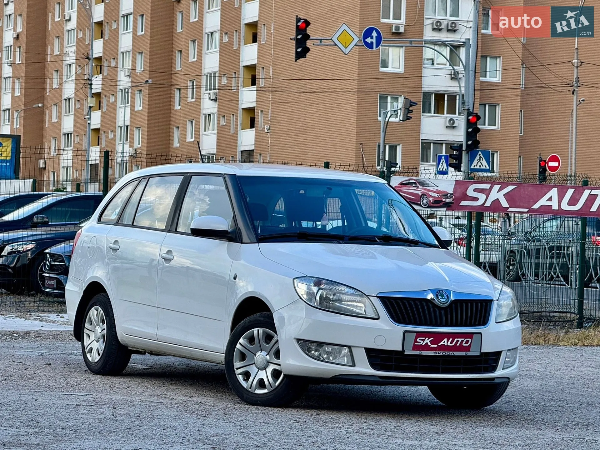 2012 Skoda Fabia - мініатюра 57