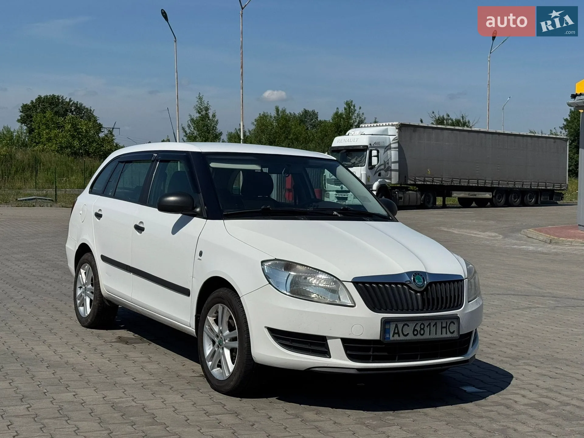 2010 Skoda Fabia - мініатюра 14