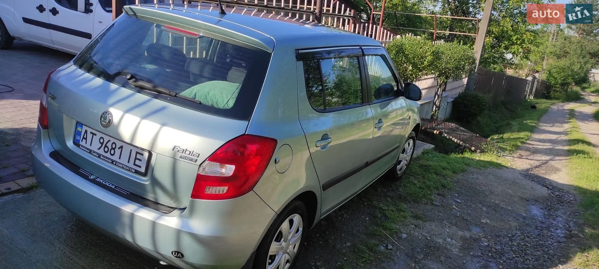 2010 Skoda Fabia - мініатюра 5
