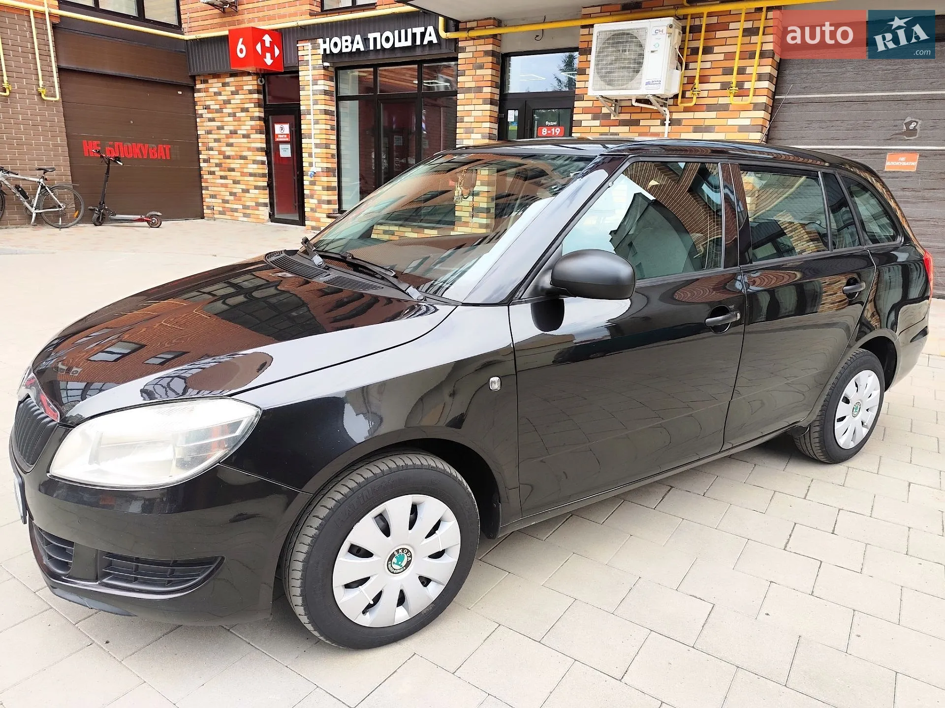 2010 Skoda Fabia - мініатюра 8