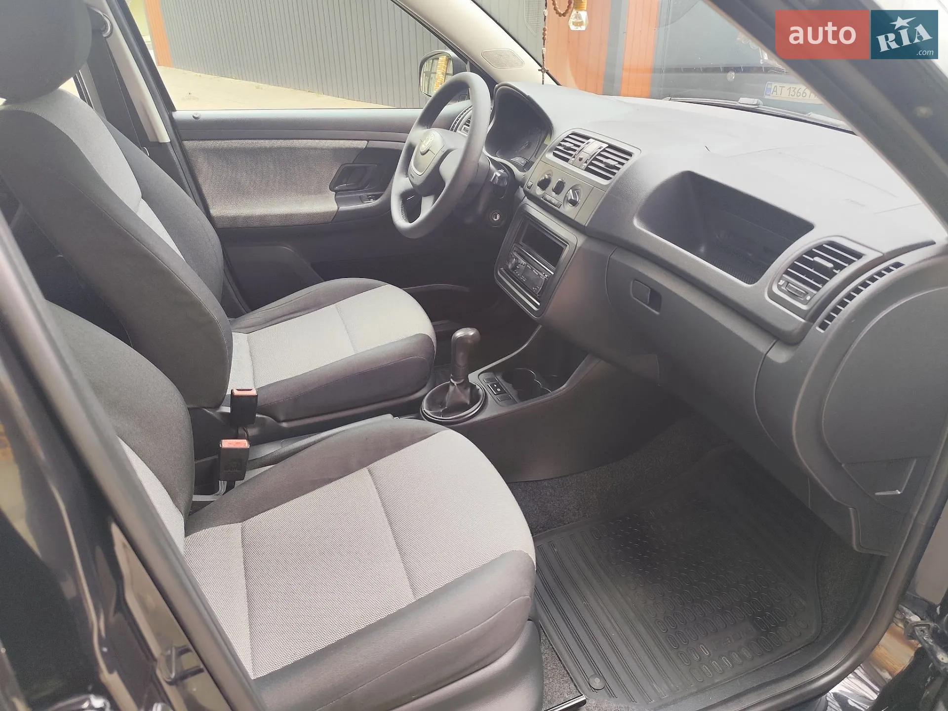 2010 Skoda Fabia - мініатюра 18